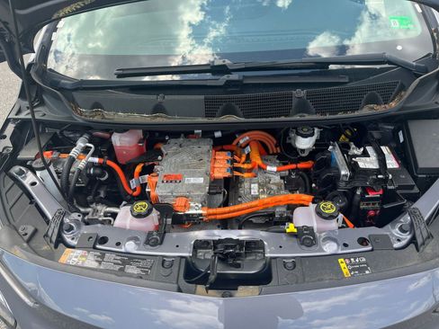 Used 2023 Chevrolet Bolt LT w/ Driver Confidence Package FWD image 34