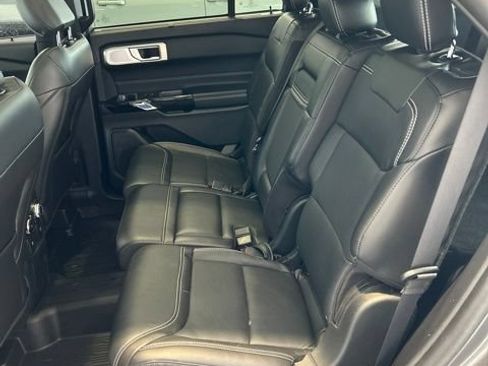 Used 2022 Ford Explorer ST w/ Equipment Group 401A AWD/4WD image 19