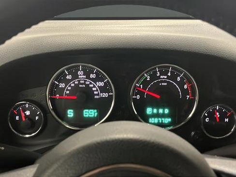 Used 2017 Jeep Wrangler Sport AWD/4WD image 15