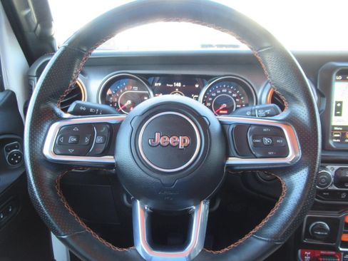 Used 2022 Jeep Gladiator Mojave w/ Trailer Tow Package AWD/4WD image 26