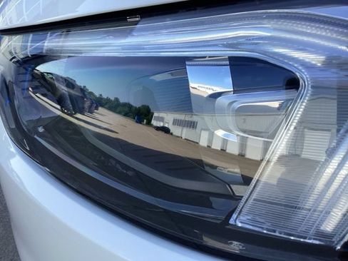Used 2023 Ford Edge Titanium w/ Class II Trailer Tow Package AWD/4WD image 5