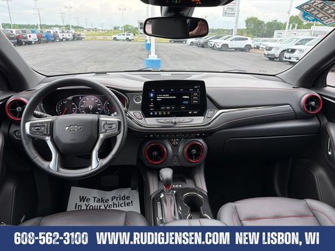 Used 2025 Chevrolet Blazer RS AWD/4WD image 12