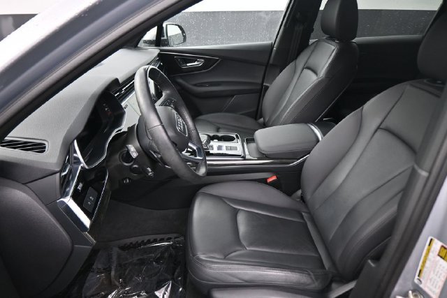 Used 2022 Audi Q7 2.0T Premium Plus w/ Premium Plus Package AWD/4WD image 22