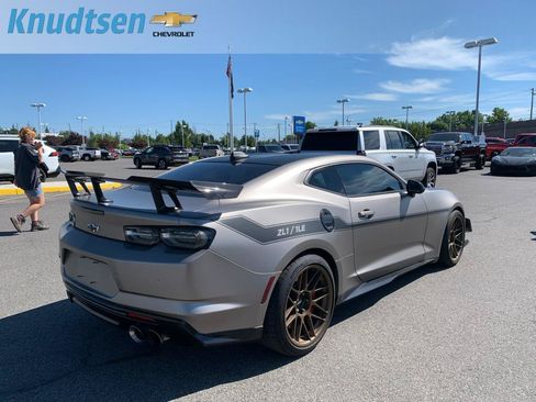 Used 2021 Chevrolet Camaro ZL1 RWD image 7