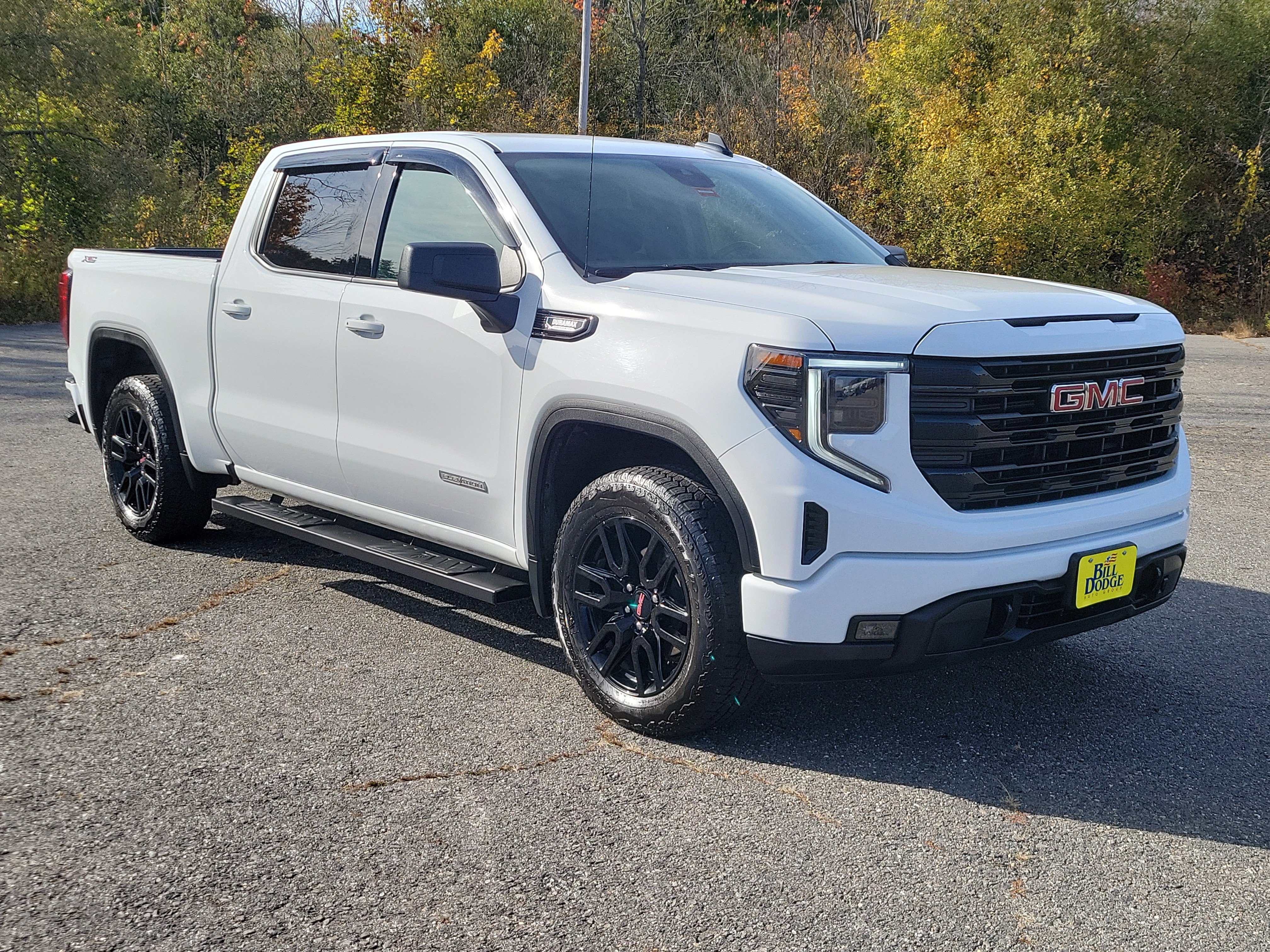 Used 2025 GMC Sierra 1500 Elevation w/ X31 Off-Road Package AWD/4WD image 3