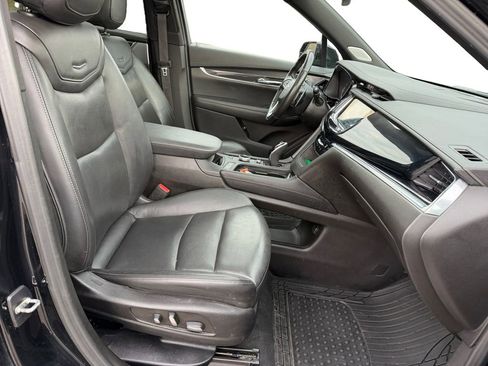 Used 2022 Cadillac XT6 Sport AWD/4WD image 17