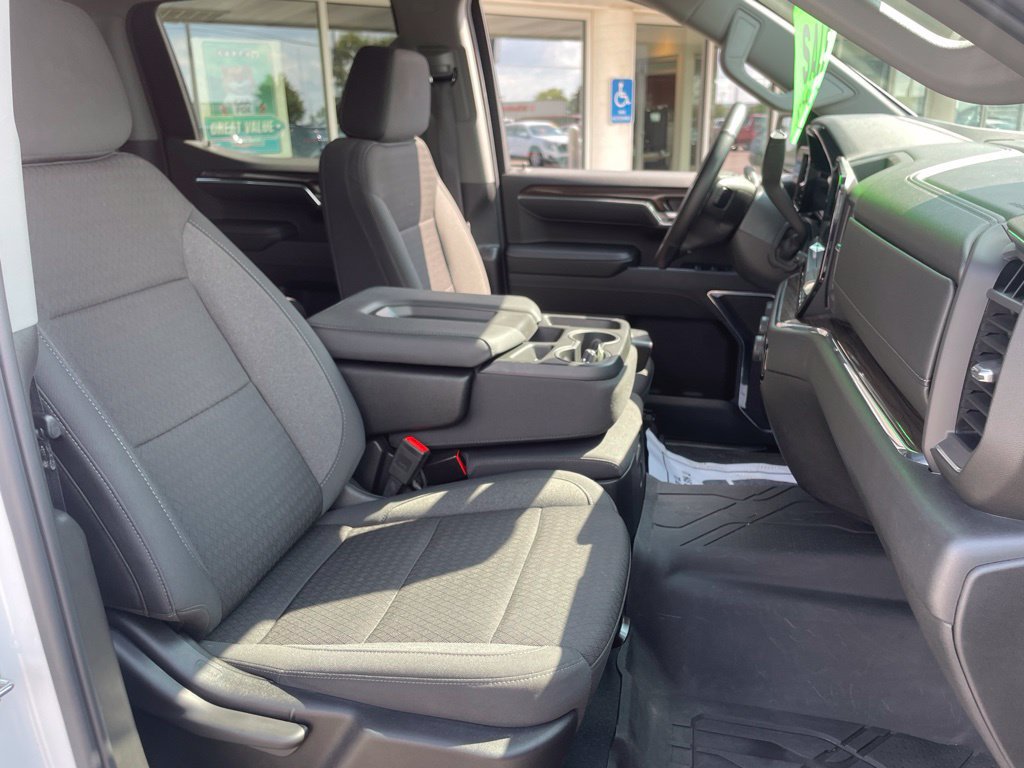 Used 2024 Chevrolet Silverado 1500 RST w/ Protection Package AWD/4WD image 23