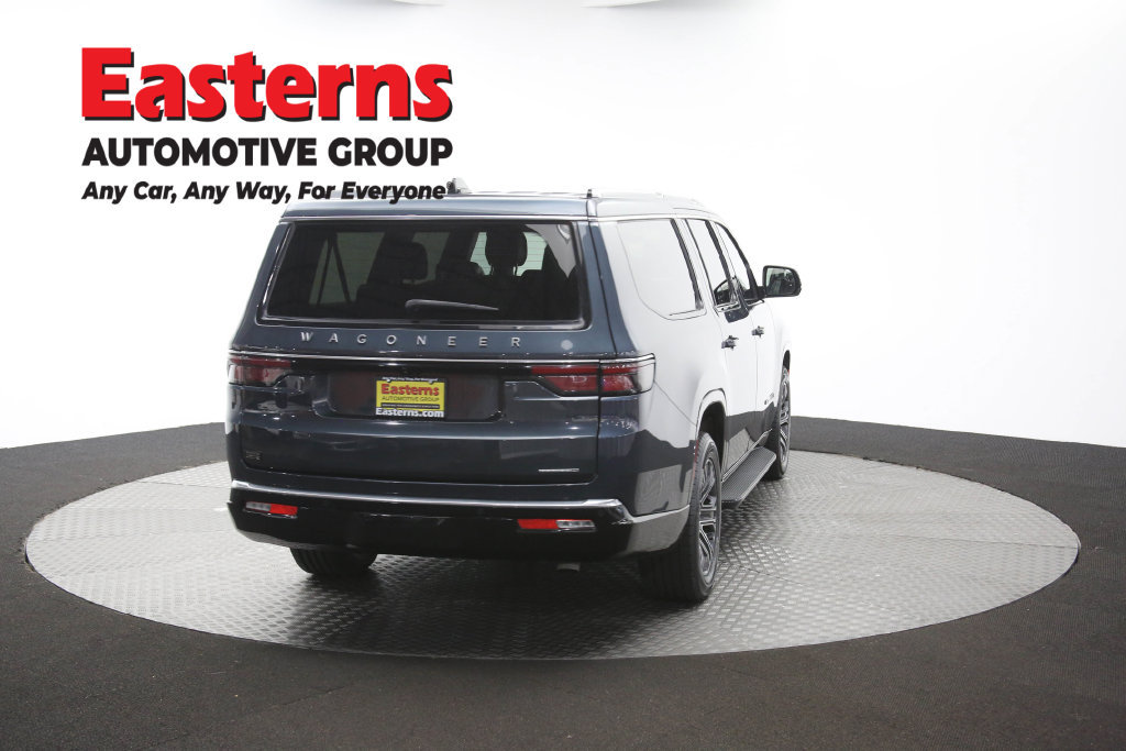 Used 2024 Jeep Wagoneer L Series II w/ Flexible Seating Group RWD image 46