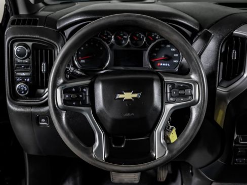 Used 2022 Chevrolet Silverado 2500 Custom w/ Custom Value Package AWD/4WD image 16