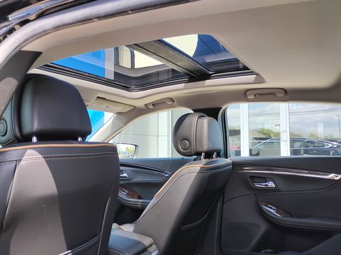 Used 2014 Chevrolet Impala LTZ FWD image 21