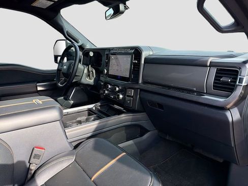 Used 2024 Ford F350 Platinum w/ FX4 Off-Road Package image 13