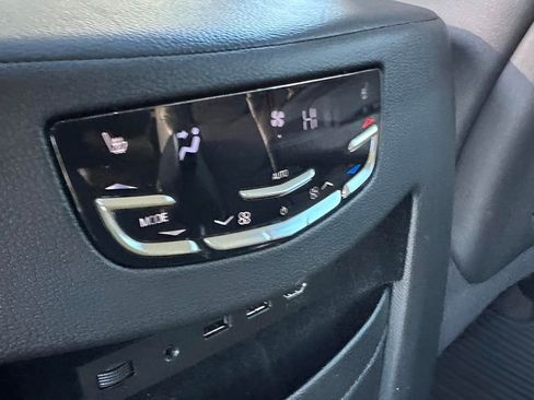 Used 2020 Cadillac Escalade Luxury image 66