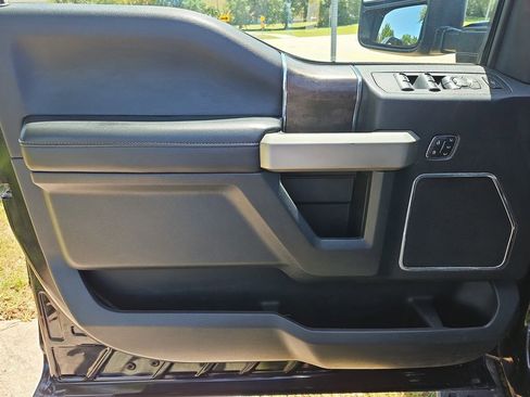 Used 2022 Ford F350 Lariat w/ Tremor Off-Road Package AWD/4WD image 16