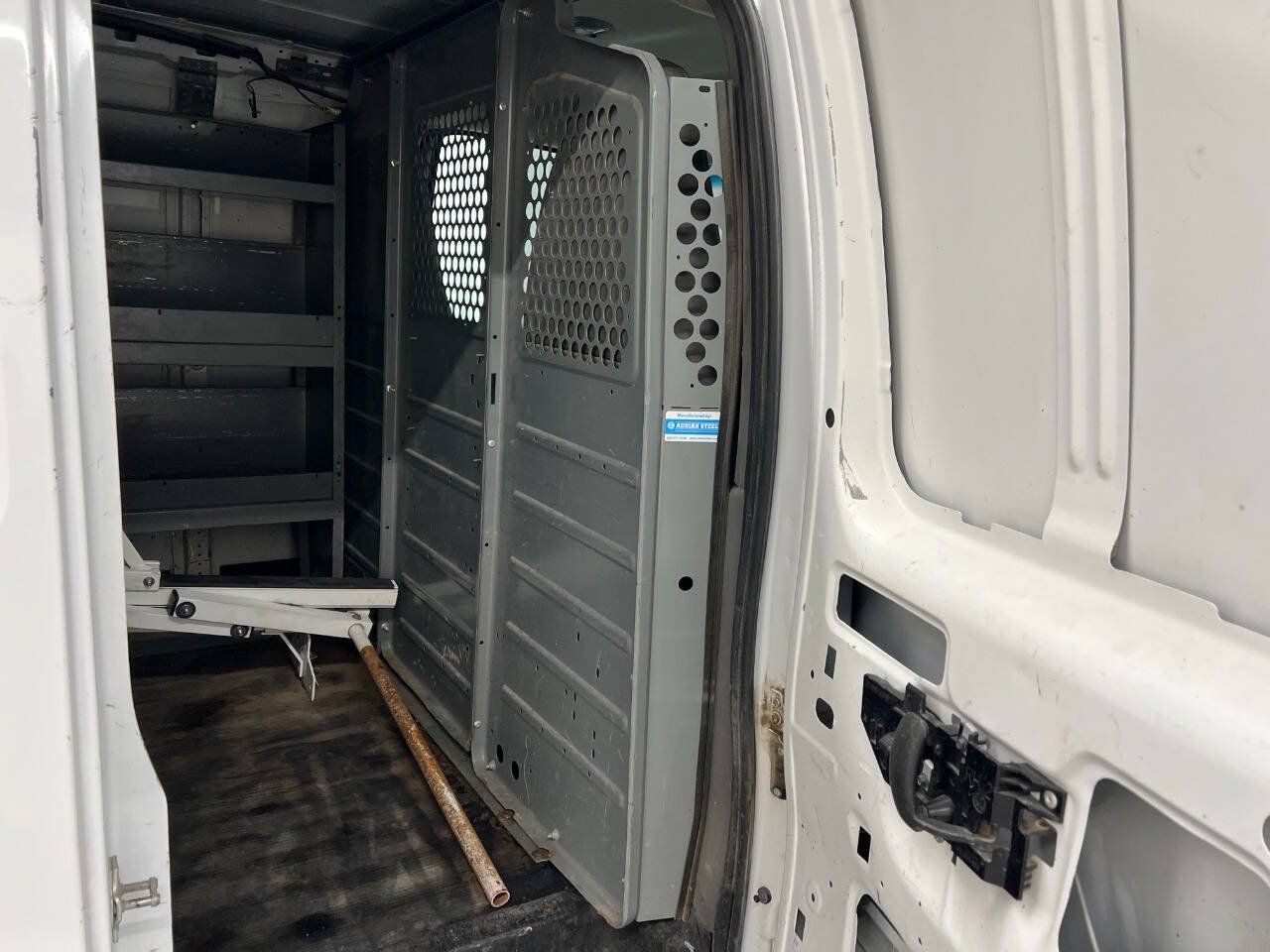 Used 2014 Chevrolet Express 2500 Extended RWD image 14