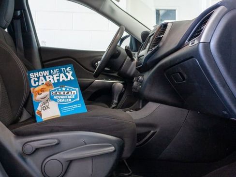 Used 2020 Jeep Cherokee Latitude image 6