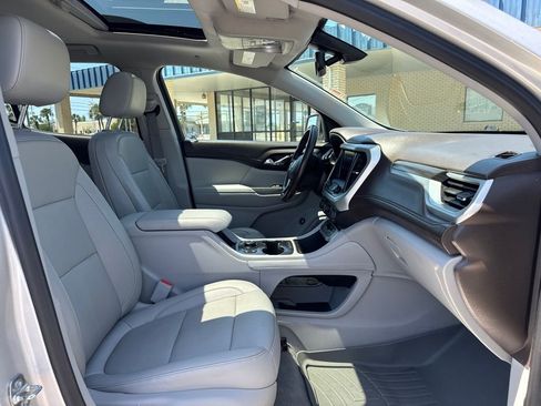 Used 2020 GMC Acadia SLT FWD image 22