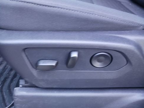 New 2026 Chevrolet Silverado 2500 Custom w/ Custom Value Package image 32