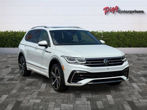Used 2024 Volkswagen Tiguan SEL R-Line w/ MDO Package, Two-Row AWD/4WD image 6