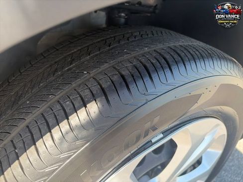 Used 2026 Chevrolet Trax LS FWD image 27