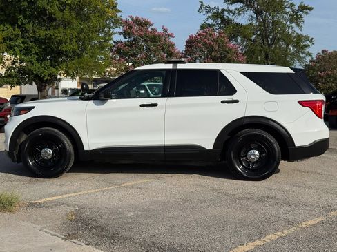 Used 2020 Ford Explorer 4WD Police Interceptor image 3