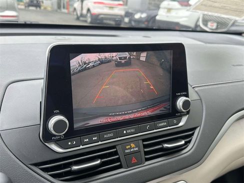 Used 2020 Nissan Altima 2.5 SV image 28