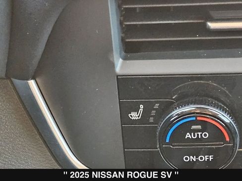 Used 2025 Nissan Rogue SV w/ SV Premium Package image 23