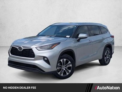 Used 2021 Toyota Highlander XLE