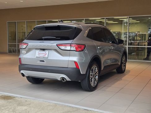 Used 2021 Ford Escape SEL w/ Technology Package FWD image 7