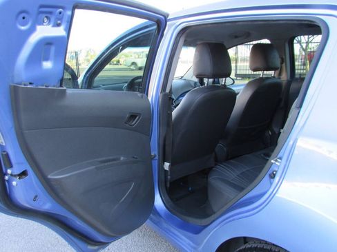 Used 2014 Chevrolet Spark LT FWD image 21