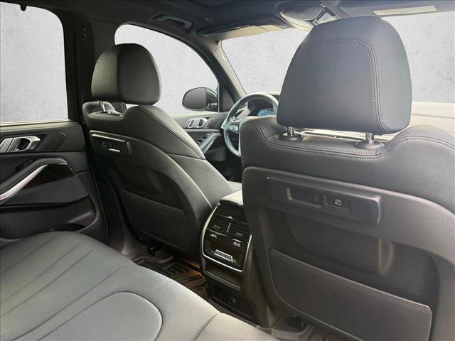 Used 2021 BMW X5 sDrive40i w/ Convenience Package RWD image 22