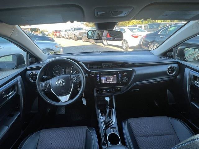 Used 2017 Toyota Corolla SE w/ Carpet Mat Package (TMS) FWD image 16