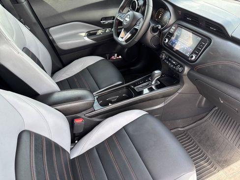 Used 2023 Nissan Kicks SR w/ SR Premium Package FWD image 33
