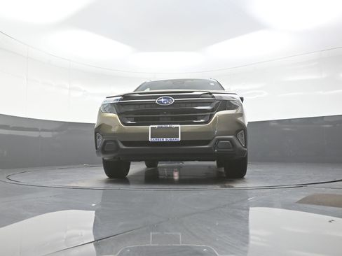 New 2026 Subaru Forester Touring AWD/4WD image 10