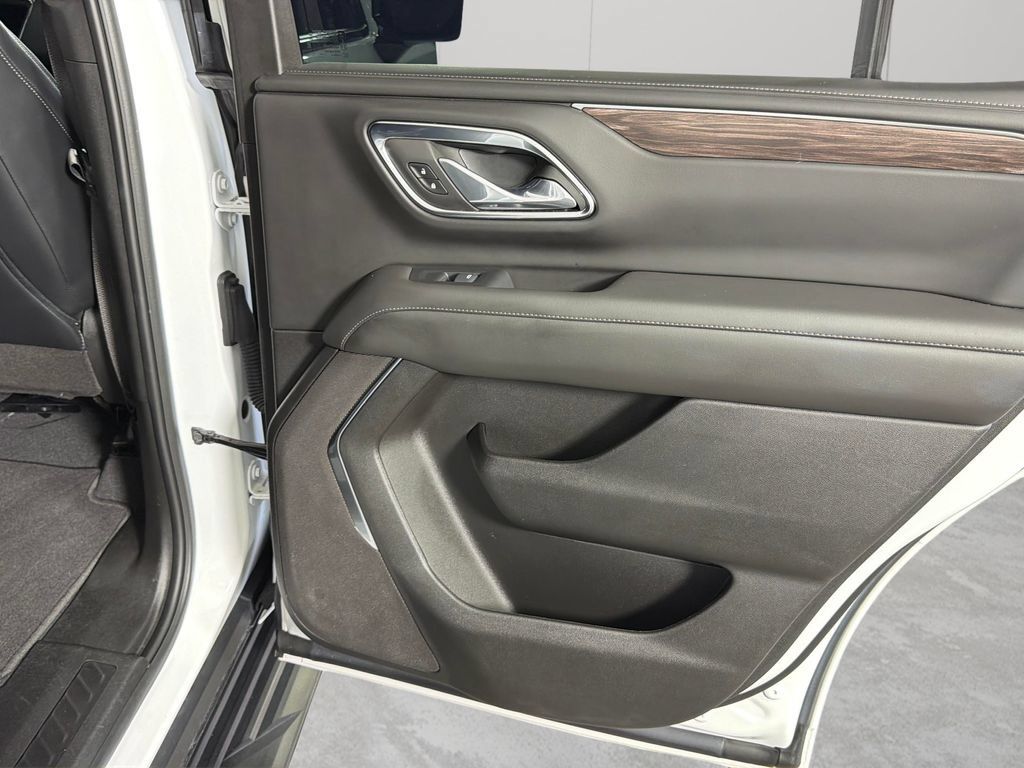 Used 2024 Chevrolet Tahoe LS RWD image 34