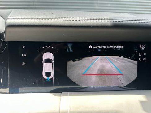 Certified 2020 Porsche Taycan 4S image 31