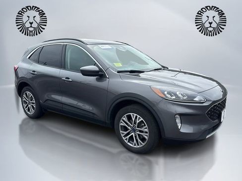 Certified 2022 Ford Escape SEL image 3