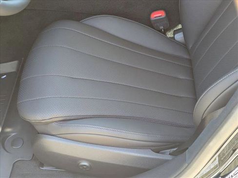 New 2026 Mercedes-Benz E 350 Sedan image 4