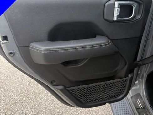 Used 2021 Jeep Wrangler Unlimited Sahara w/ Uconnect 4C Nav & Sound Group AWD/4WD image 25