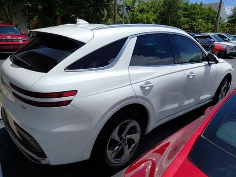 Used 2026 Genesis GV70 2.5T Advanced AWD/4WD image 3