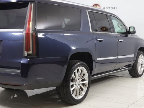 Used 2019 Cadillac Escalade ESV Premium Luxury image 47