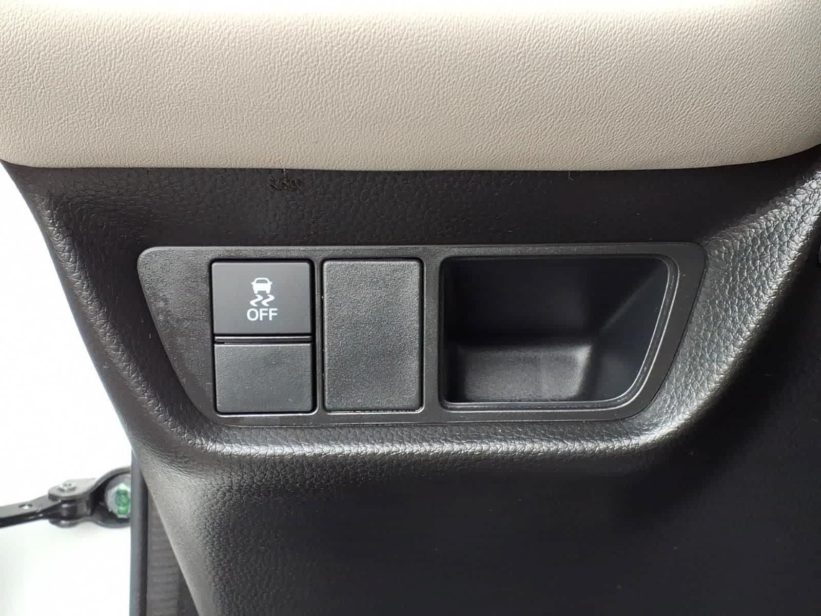 Used 2025 Honda HR-V LX image 15