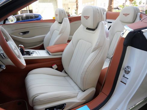 New 2026 Bentley Continental GTC image 2