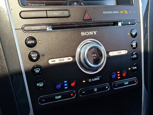 Used 2016 Ford Explorer Sport w/ Equipment Group 401A image 16