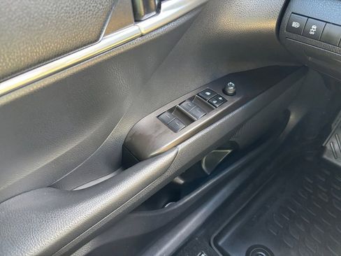 Used 2024 Toyota Camry SE w/ Cold Weather Package AWD/4WD image 17