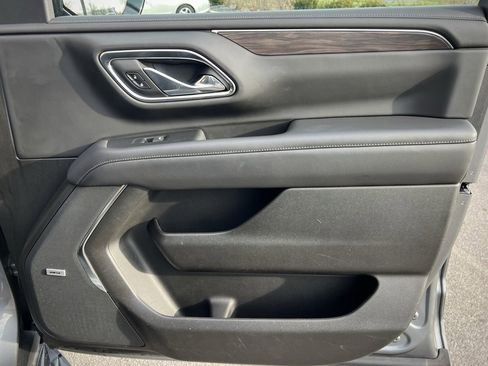 Used 2021 Chevrolet Tahoe LT w/ Luxury Package image 41