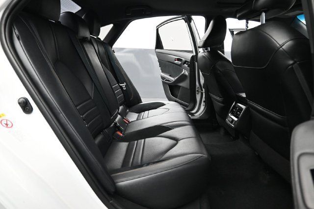 Used 2019 Toyota Avalon Touring FWD image 18