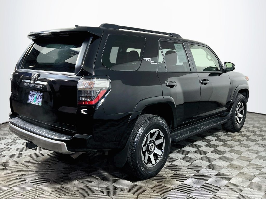 Certified 2024 Toyota 4Runner TRD Off-Road Premium AWD/4WD image 7