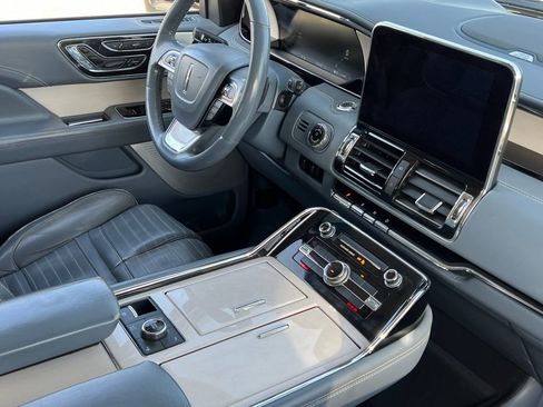 Used 2018 Lincoln Navigator Black Label w/ Cargo Package image 40