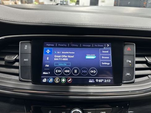 Used 2020 Buick Enclave Premium AWD/4WD image 16