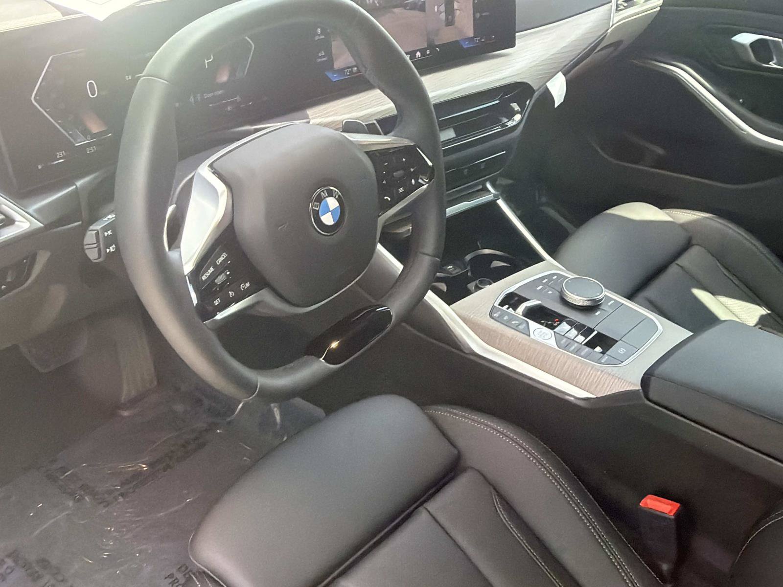 Certified 2026 BMW 330i Sedan RWD image 31
